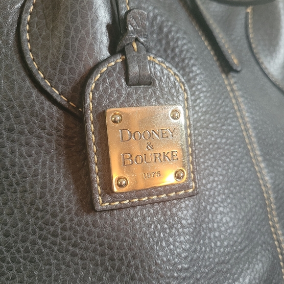 DOONEY & BOURKE DOMED SATCHE - Picture 5 of 16